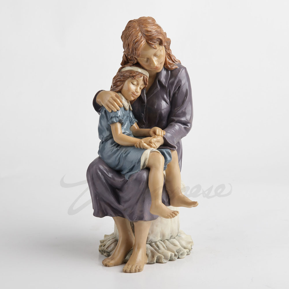 Art And Craft For Mother'S Day - Harz-Figur Mutter und Tochter Umarmung -