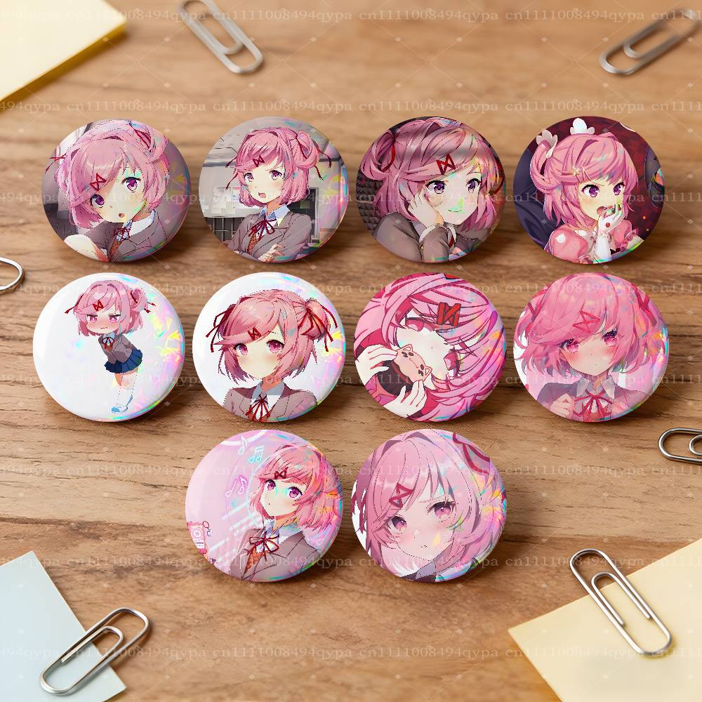 Art Craft Japan - N-Natsuki D-Doki DDLC Button-Pins, Dekoration, Geschenke,